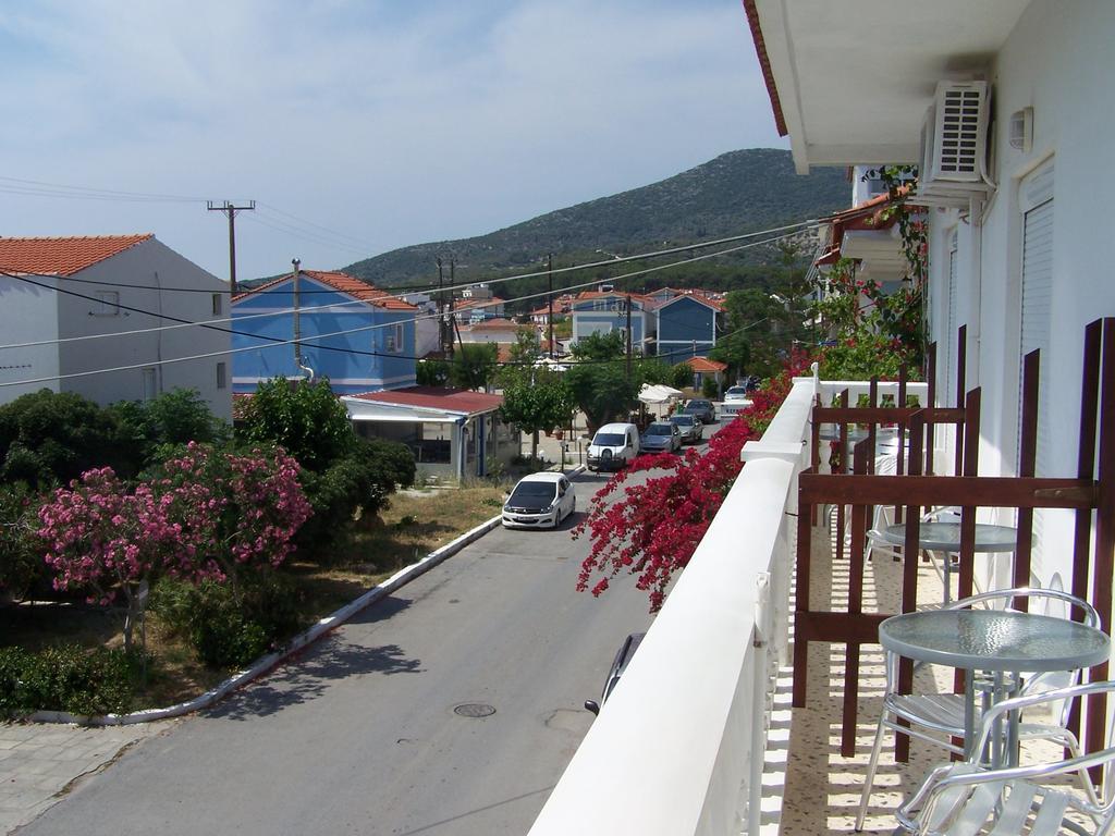 Hotel Karin & Nikos Ireo Exterior foto